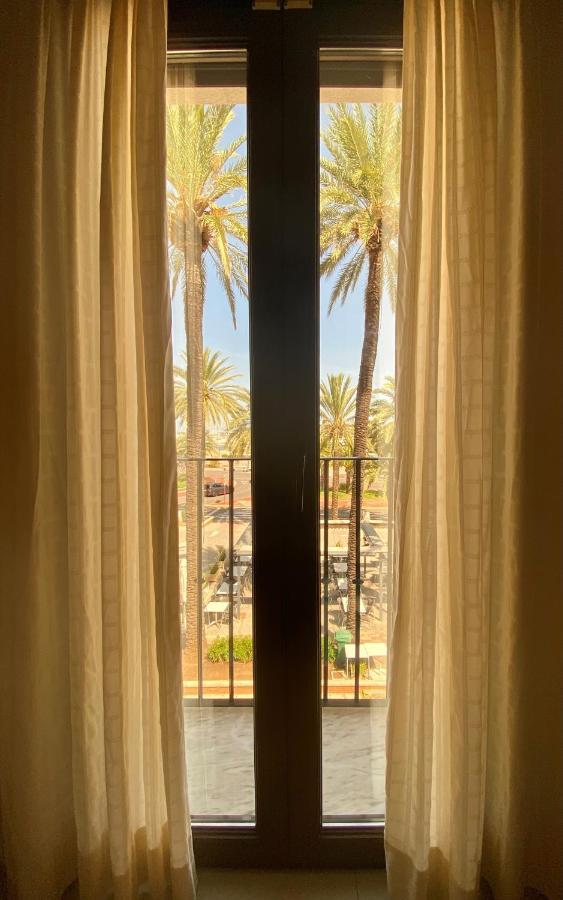 Hostal L'Anfora Denia Bagian luar foto